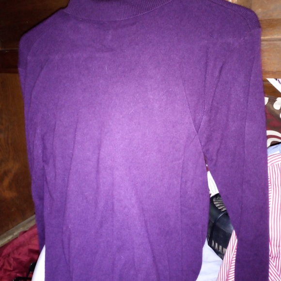 Lord & Taylor Exclusively For You 2-ply cashmere - Picture 3 of 4